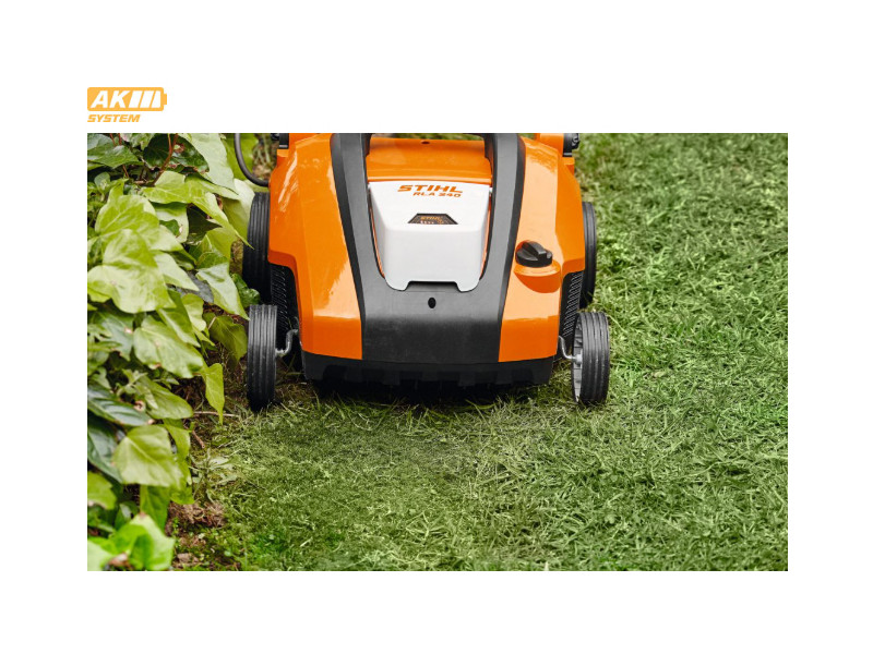 STIHL Akku Vertikutierer RLA 240.0 solo - ohne Akku ohne Ladegerät