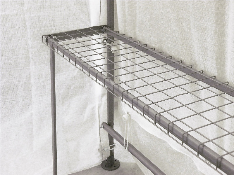 SHELTERLOGIC Folien Gewächshaus Treibhaus 4,32 m² inkl. Regalen