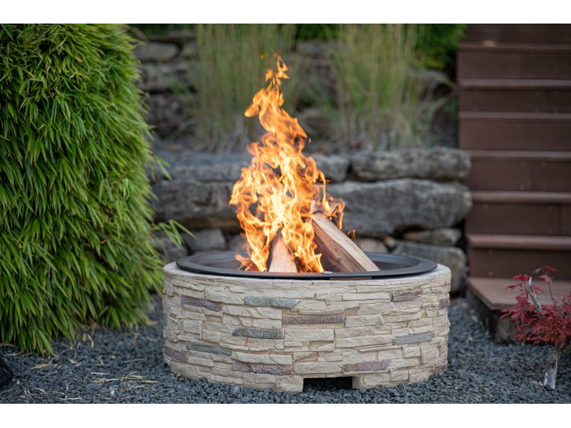 WESTMANN Feuerstelle mit Abfanggitter Steinoptik