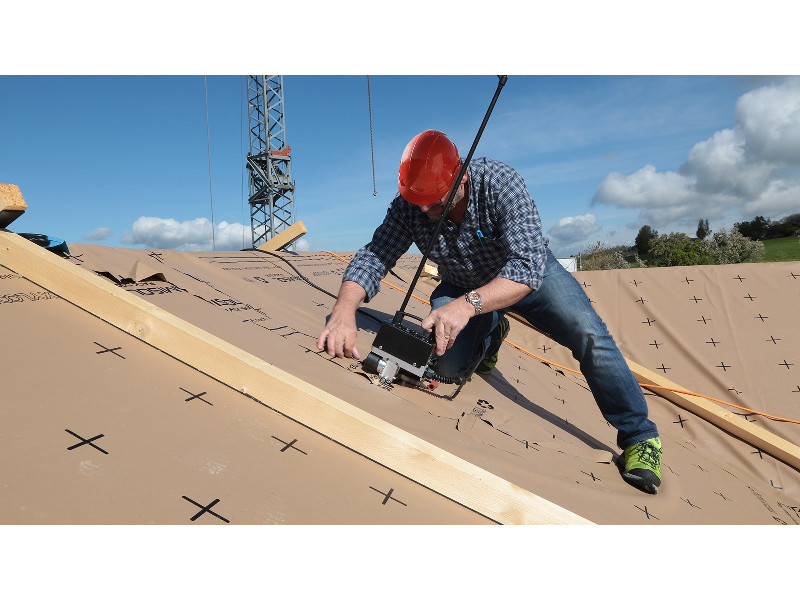 WELDY Miniwelder Roof2 - Heizkeil-Schweißautomat für Unterdachbahnen - 158.291