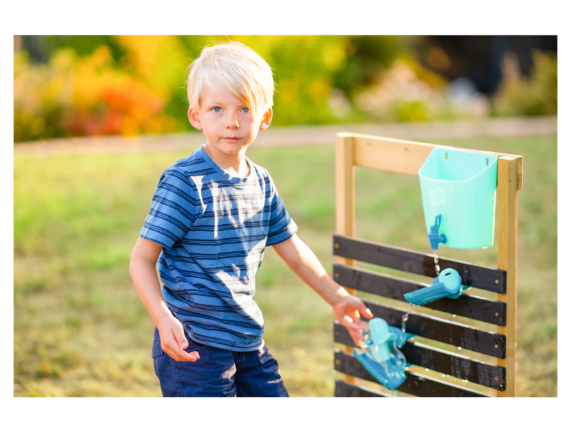 TP TOYS Holz Wasserspielwand natur