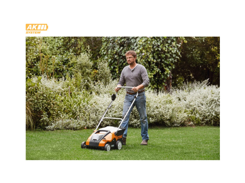 STIHL Akku Vertikutierer RLA 240.0 solo - ohne Akku ohne Ladegerät
