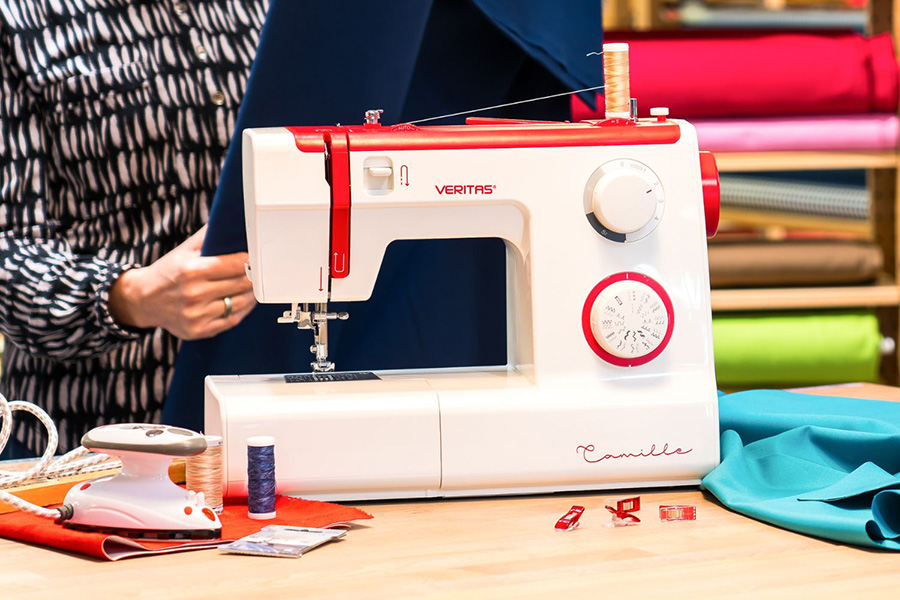 VERITAS Nähmaschine CAMILLE (1305)