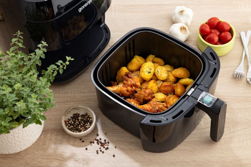 GORENJE AirFryer Solo - Heißluft-Fritteuse (4,5 Liter) AF1700B