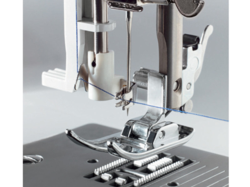 CARINA Nähmaschine POWER & STRETCH II (1042)